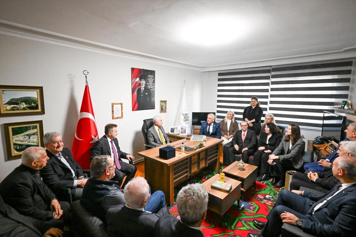 Vali Uğur Turan\'dan Bosna Sancak Derneği\'ne Ziyaret