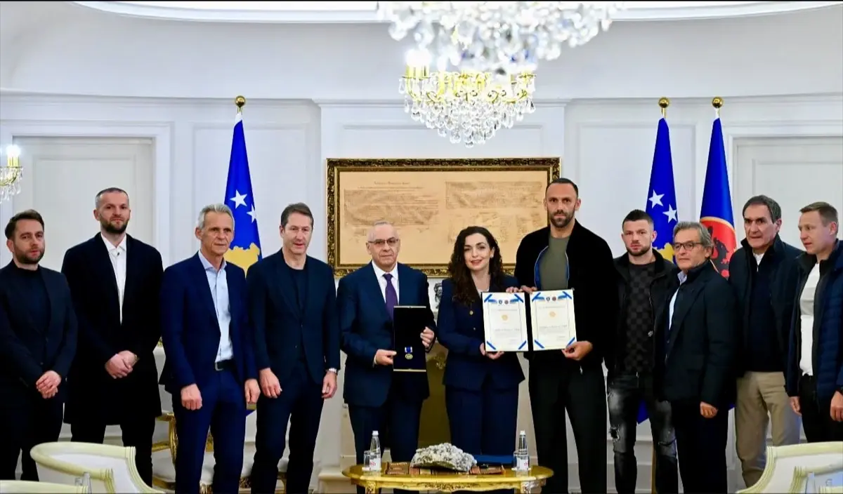 Kosova Millî Takımı\'na Liyakat Madalyası
