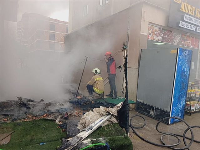 Mardin’de Manav Dükkanında Yangın