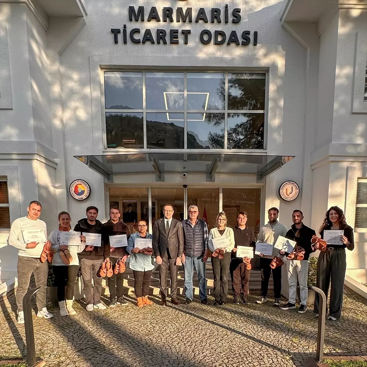 Marmaris\'te Geleneksel Sandalet Eğitimi Tamamlandı