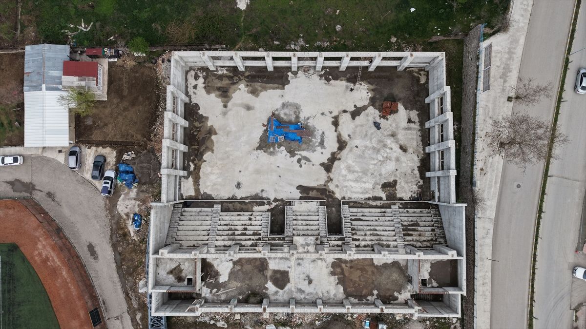 Niksar Spor Salonu İnşaatı Yeniden Başlıyor