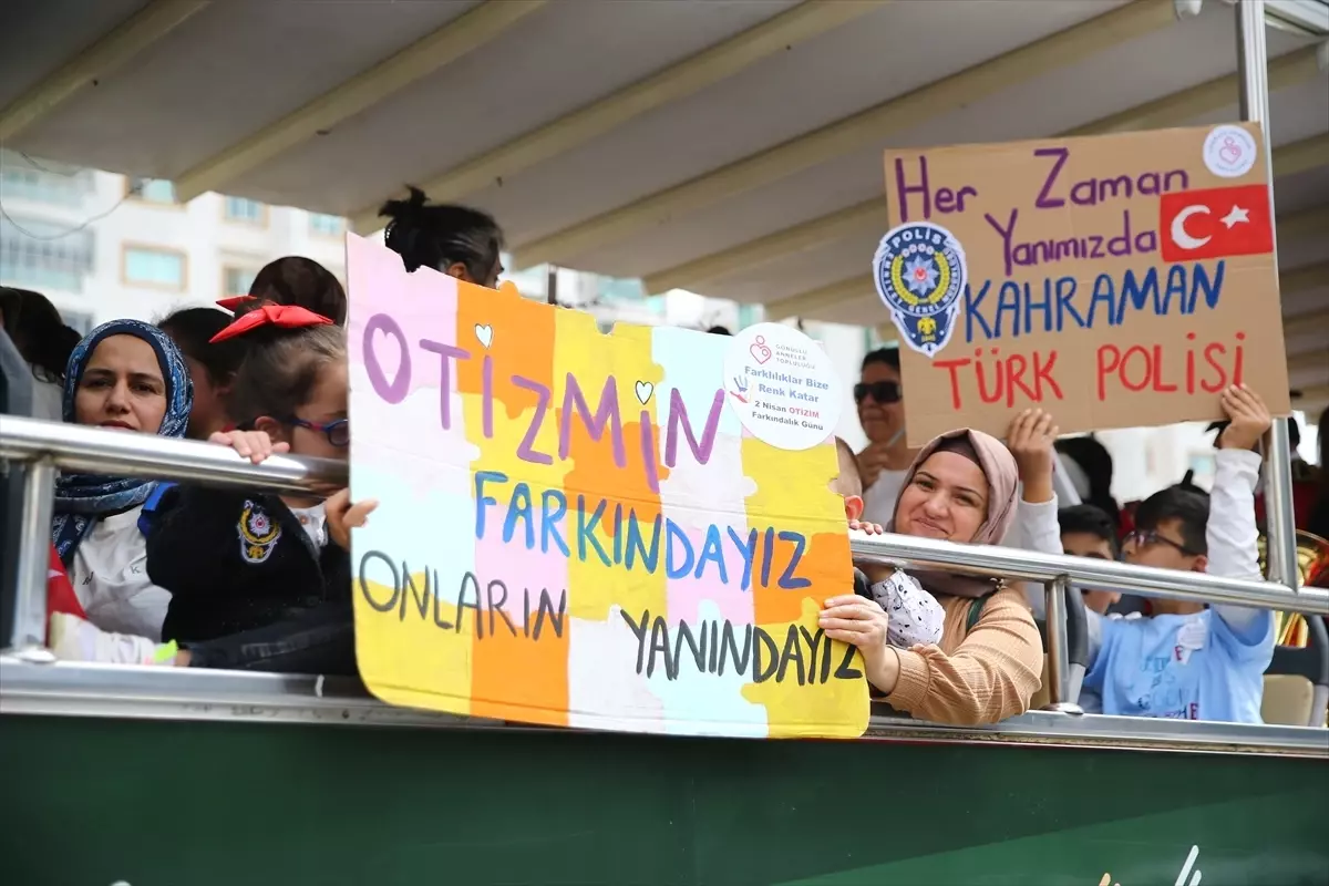 Adana\'da Otizm Farkındalık Etkinliği