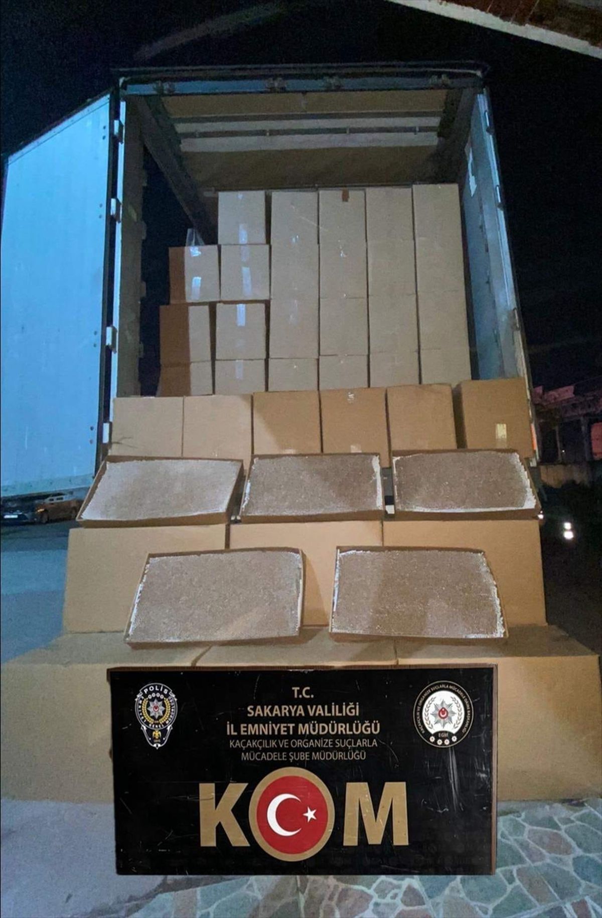 Sakarya\'da Kaçak Tütün Operasyonu