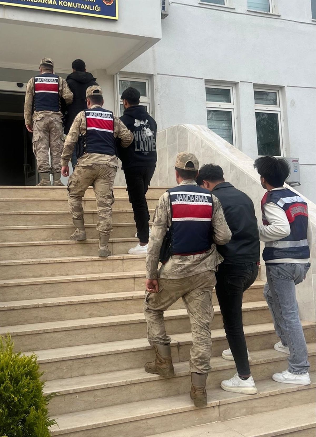 Şanlıurfa\'da Göçmen Kaçakçılığı Operasyonu