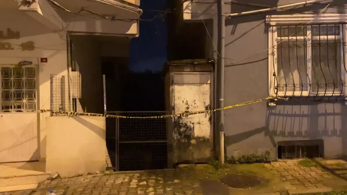 Sarıyer\'de toprak kayması: 6 bina tahliye edildi