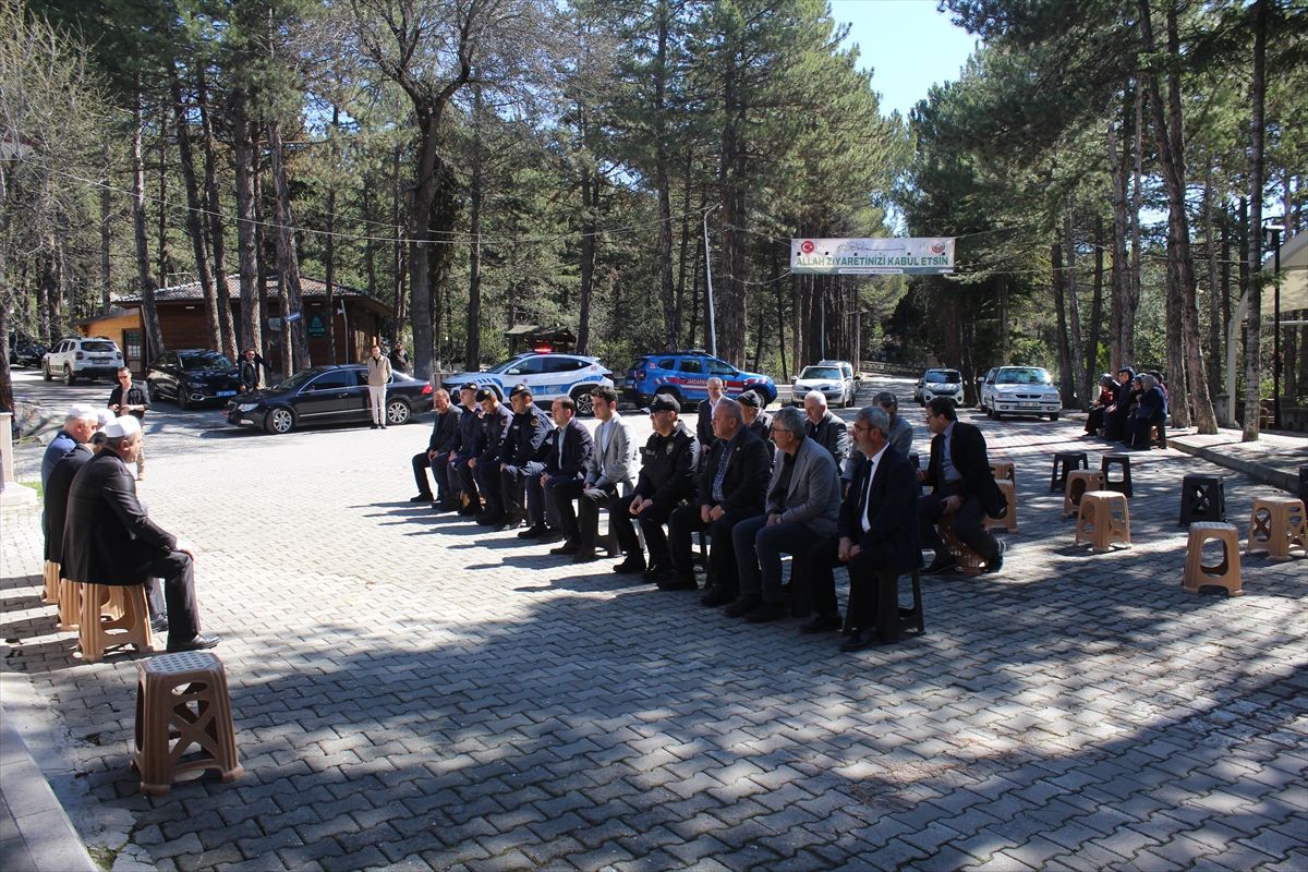 Şehit Ali Topkaraoğlu, Tosya\'da kabri başında anıldı
