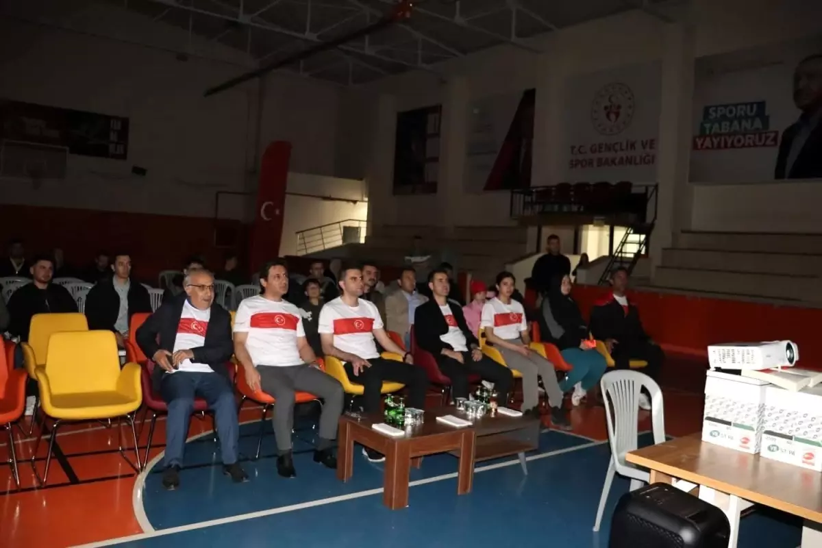 Selendi\'de A Milli Takım Coşkusu