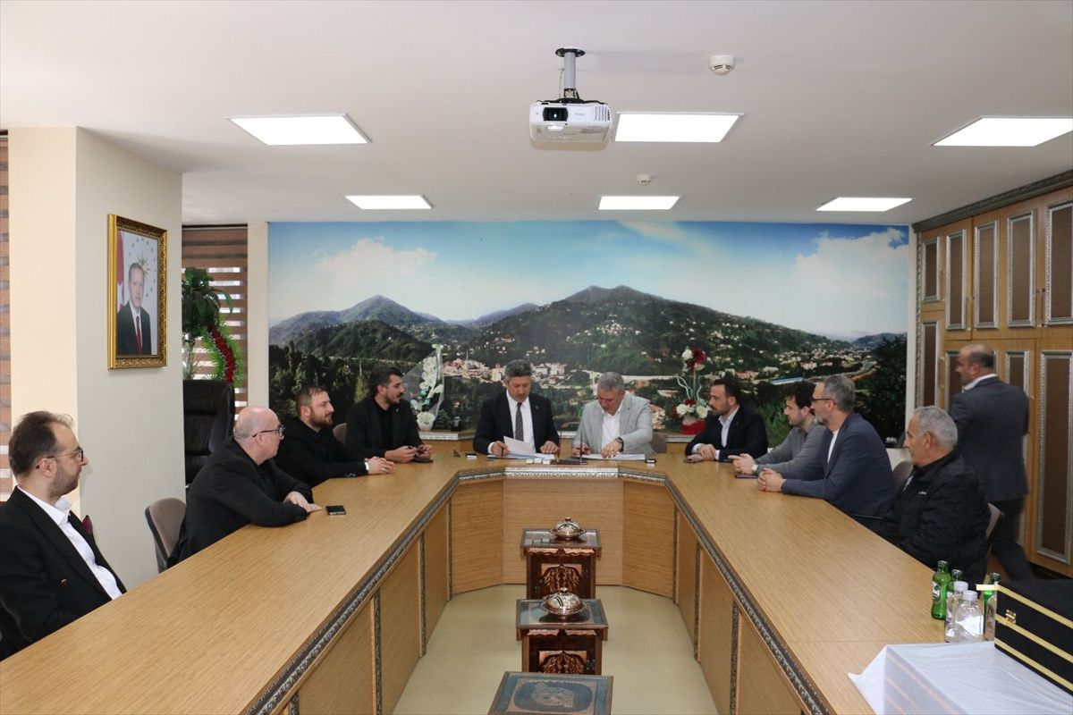 Serdivan ve Güneysu arasında "kardeş şehir" protokolü imzalandı