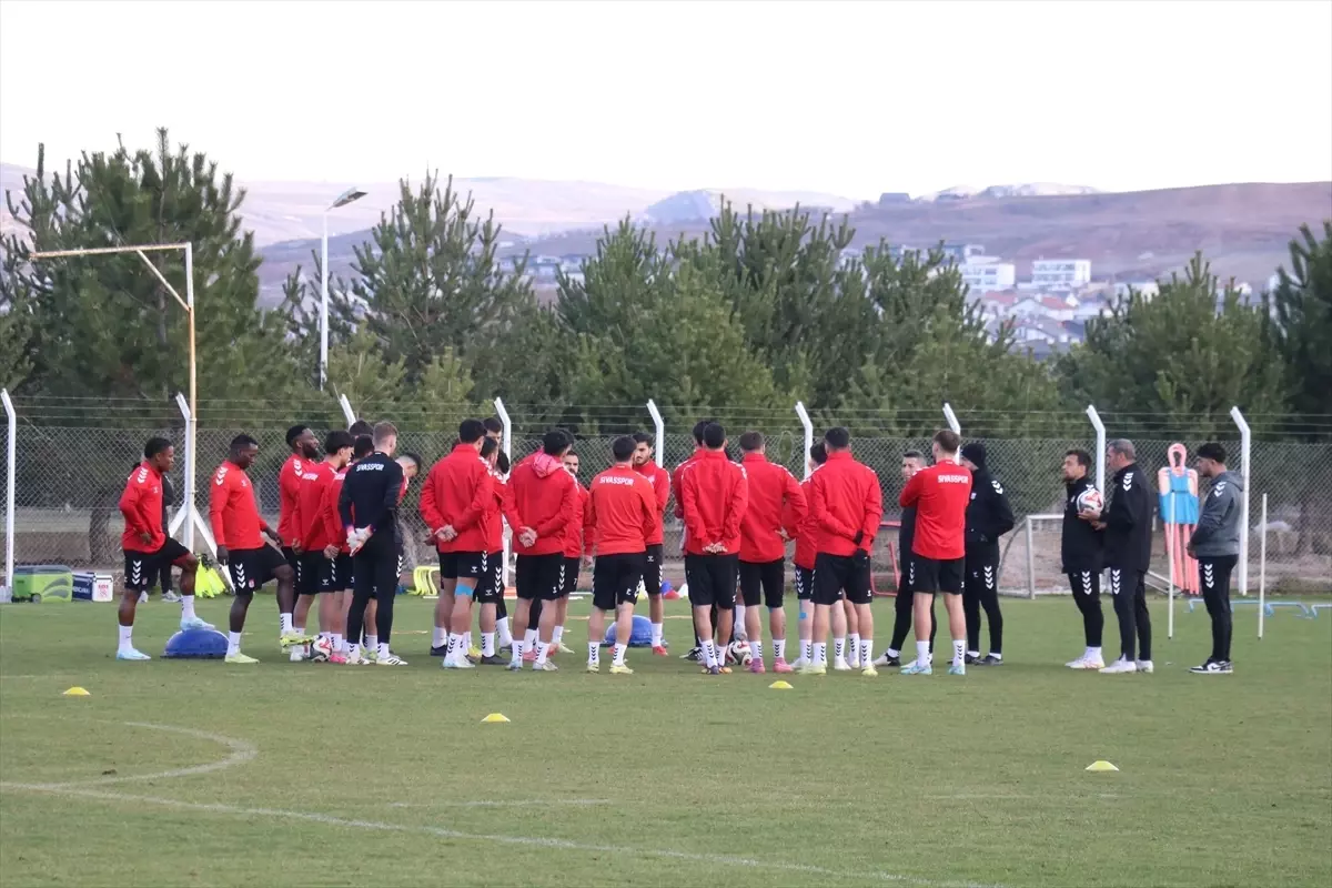 Sivasspor Play-Off Hattına Girmek İstiyor
