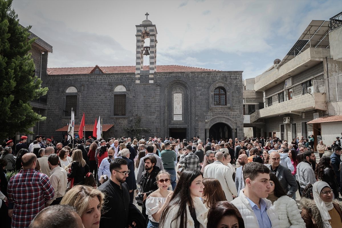Suriye\'de Paskalya Coşkusu