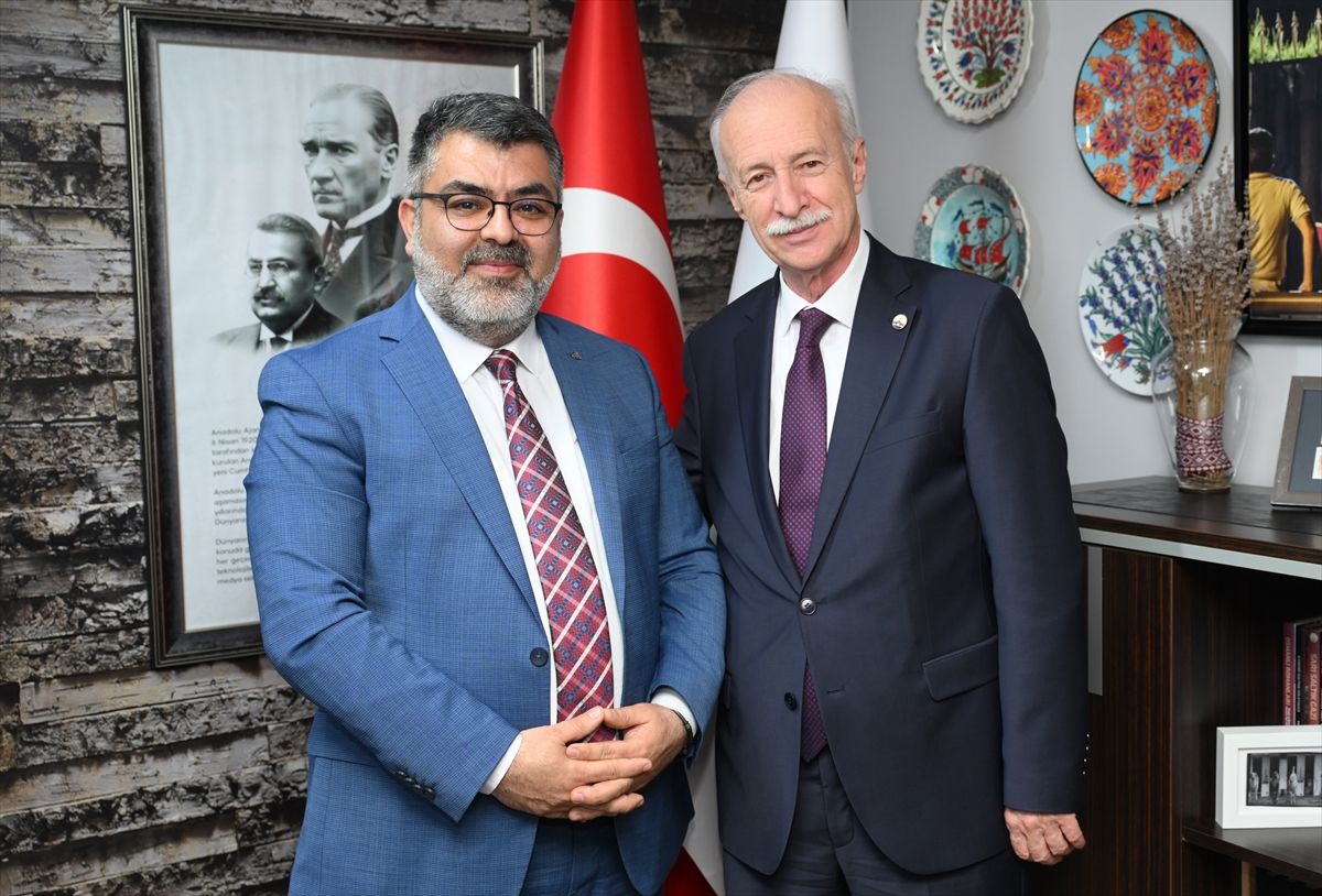 Hatipler\'den AA\'nın 106. Yılına Ziyaret