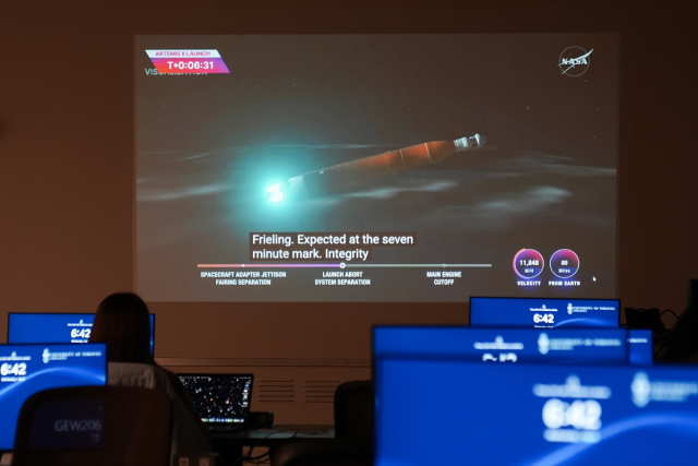 Artemis II, 54 yıl sonra insanları tekrar Ay'a gönderdi! İşte o anlar