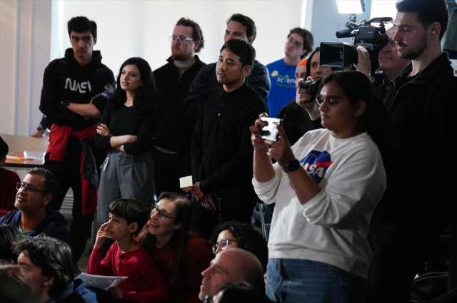 Artemis II, 54 yıl sonra insanları tekrar Ay'a gönderdi! İşte o anlar