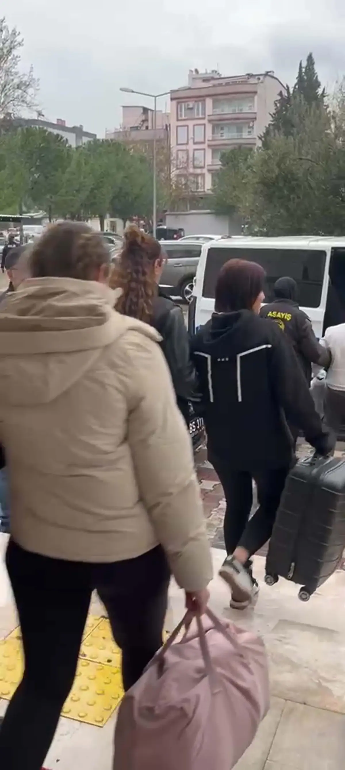 Manisa\'da Fuhuş Operasyonu: 3 Tutuklama