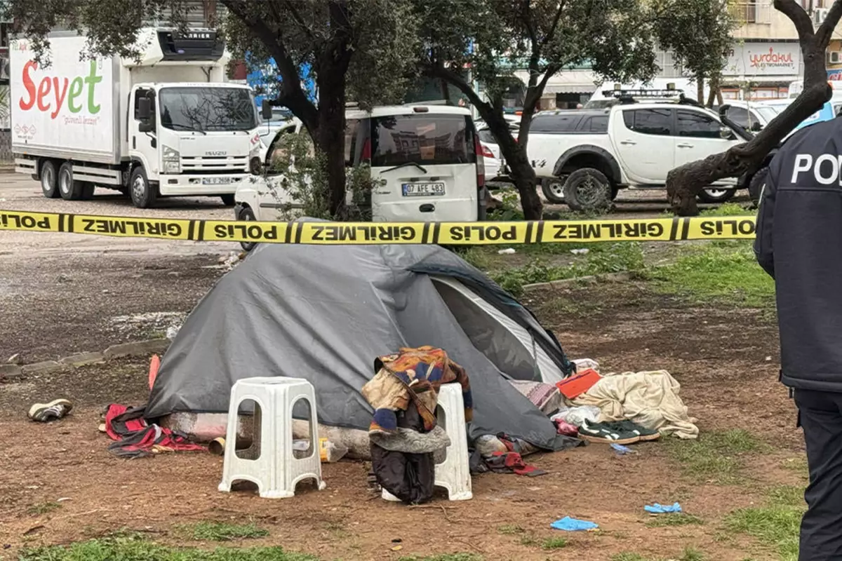 Antalya\'da çadırda kalan adam ölü bulundu