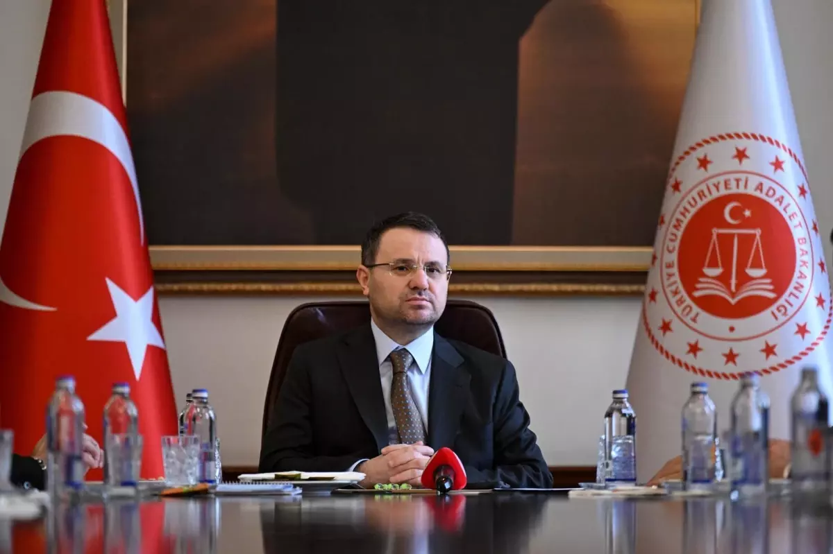 Bakan Gürlek Nevşehirli İş İnsanlarıyla Bir Araya Geldi