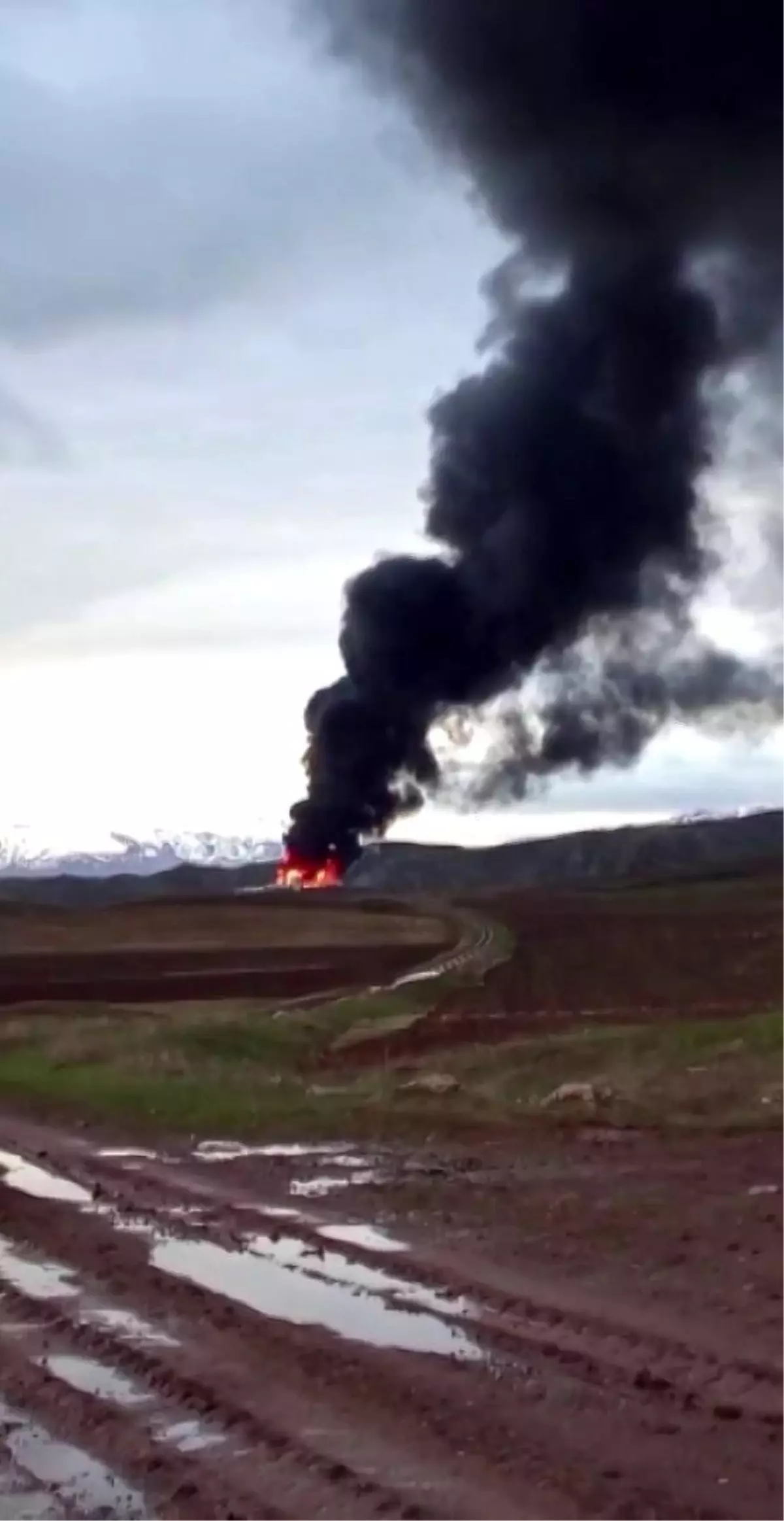 Zara\'da Çiftlik Şantiyesinde Yangın