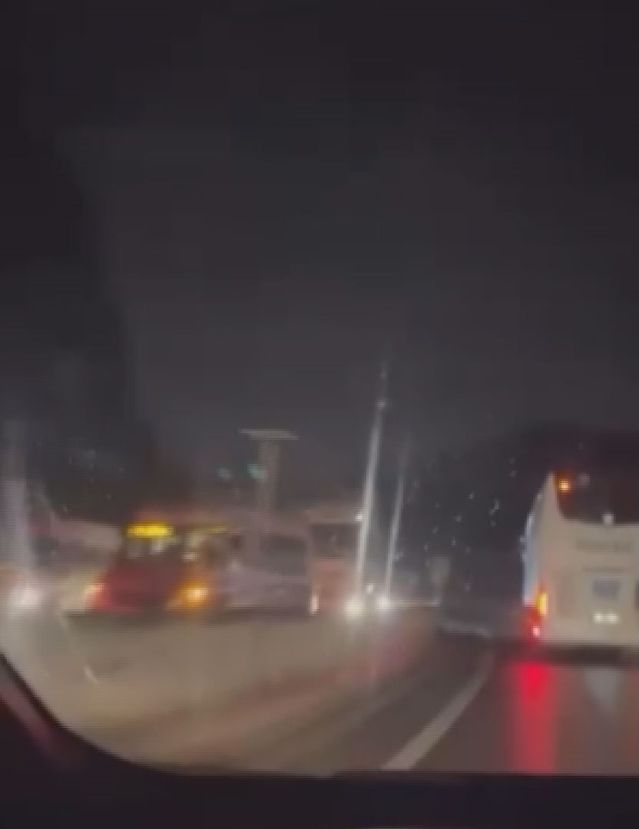 Geyve’de Zincirleme TIR Kazası