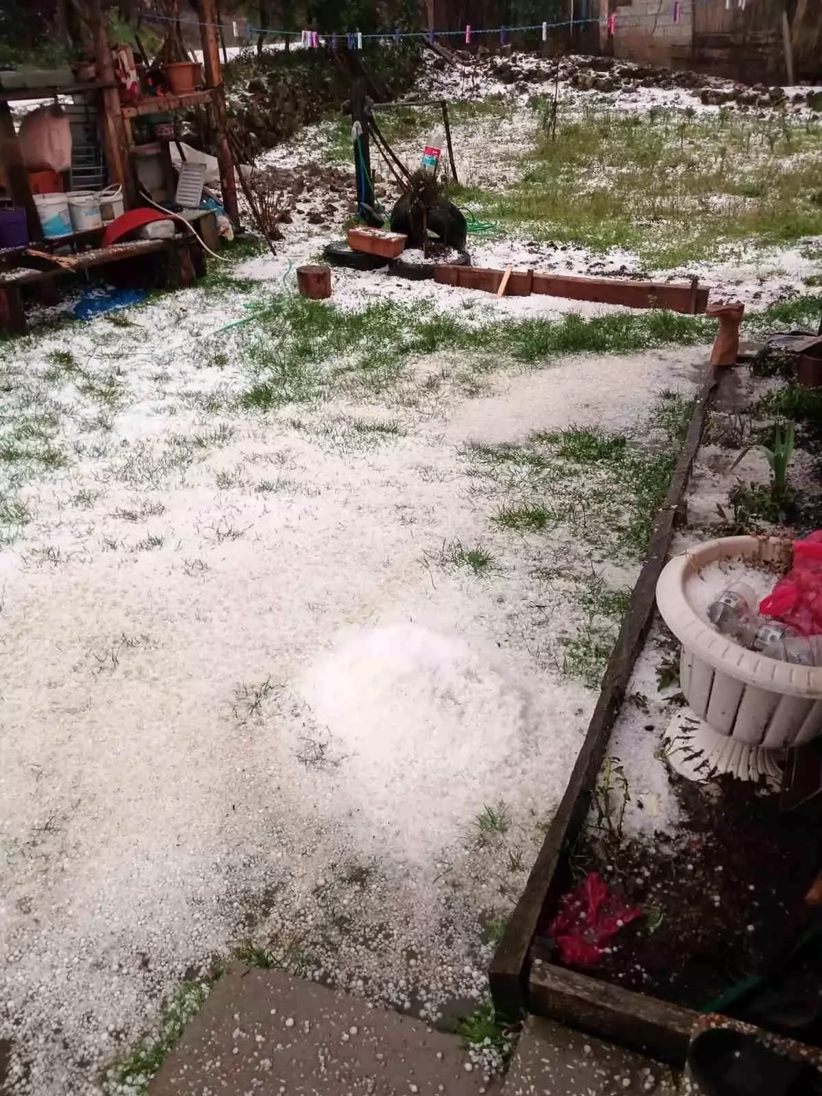 Düzce\'de Sağanak Yağış ve Dolu