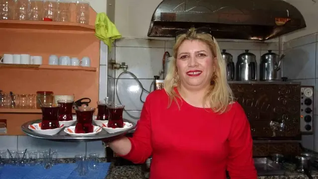 Kadınlar Kıraathane Kültürüne Katılıyor