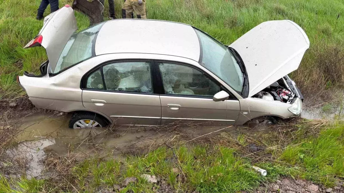 Gönen\'de Trafik Kazası: 3 Yaralı