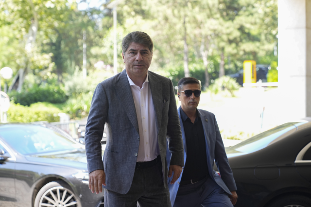 Hakan Safi'den eleştirilere çarpıcı yanıt: Bunu yapanlar Galatasaraylı!