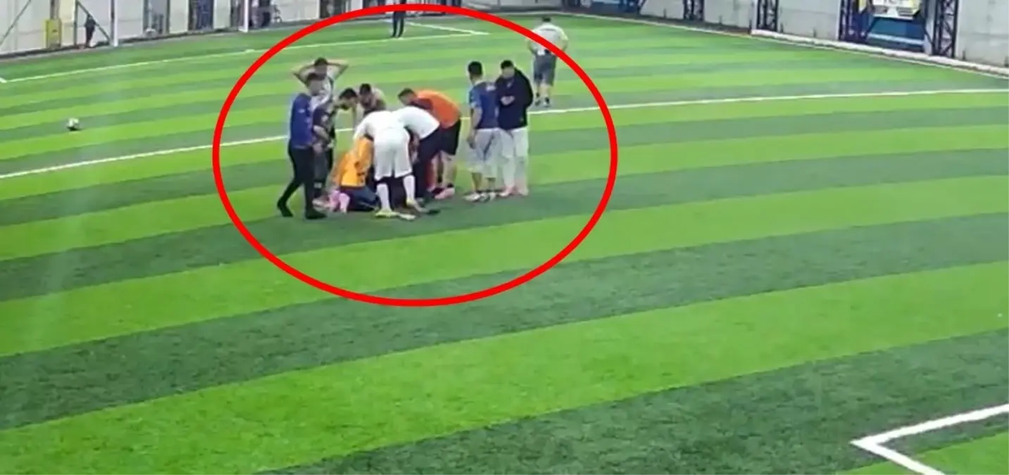 Halı sahada kahreden son! Kamera her şeyi kaydetti
