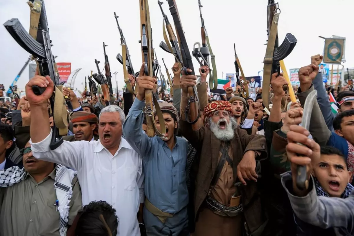 Husilerden tarihi rest: Körfez ülkeleri savaşa katılırsa, Babülmendep Boğazı\'nı kapatırız