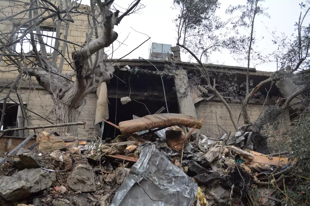 Lübnan\'da Saldırılarda Can Kaybı 1345\'e Ulaştı