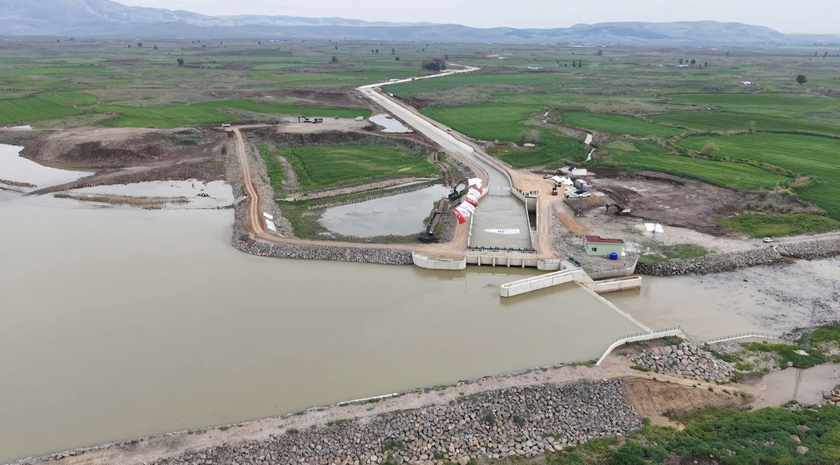 Karasu Regülatörü ve Derivasyon Kanalı açıldı; 585 bin dekar arazi sulanacak
