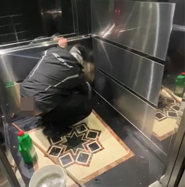 Önce siparişi yedi sonra idrarını yaptı! Kuryeye asla unutamayacağı ders