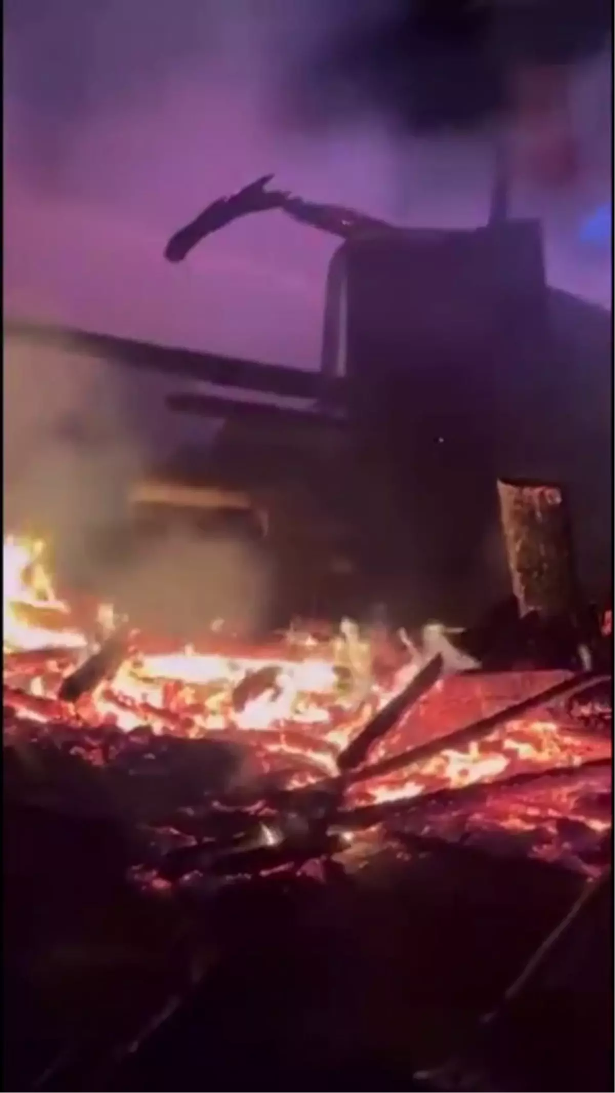 Mudurnu\'da Yıldırım Yangını