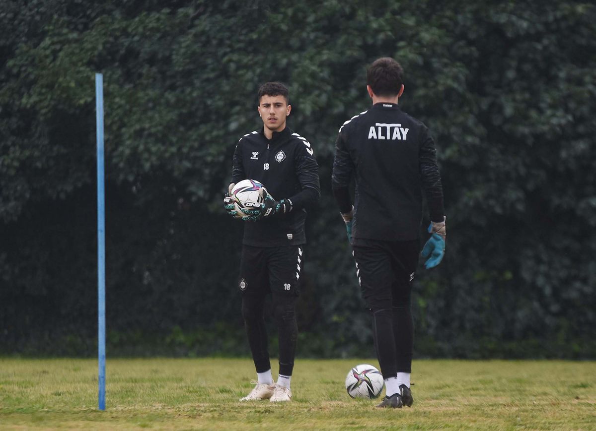 Altay\'da Kritik Maç Öncesi Kaleci Sorunu