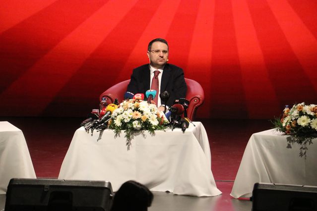 Sosyal Medya Hayatları Yalan