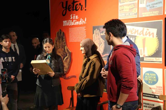 Bakan Tekin’den Öğretmene Sürpriz Doğum Günü