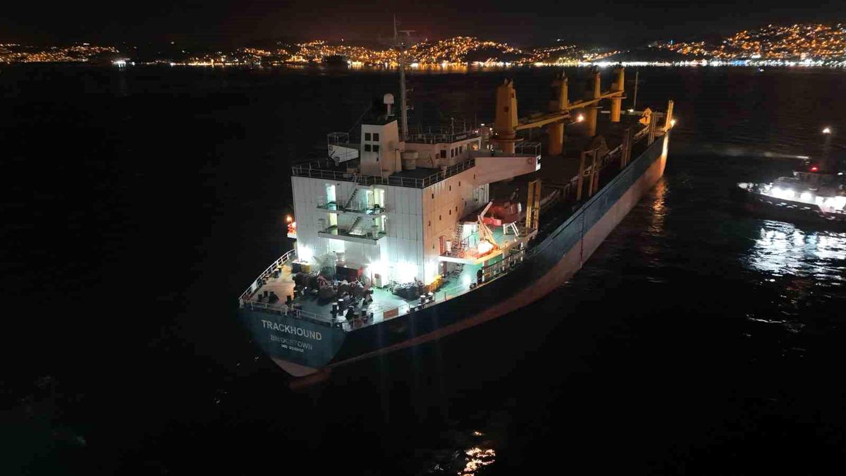 İstanbul Boğazı\'nda Gemi Arızası