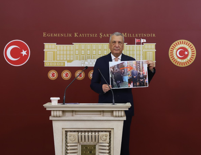 CHP'li Öztürkmen: MHP'li meclis üyesi okul basıp öğretmen dövdü