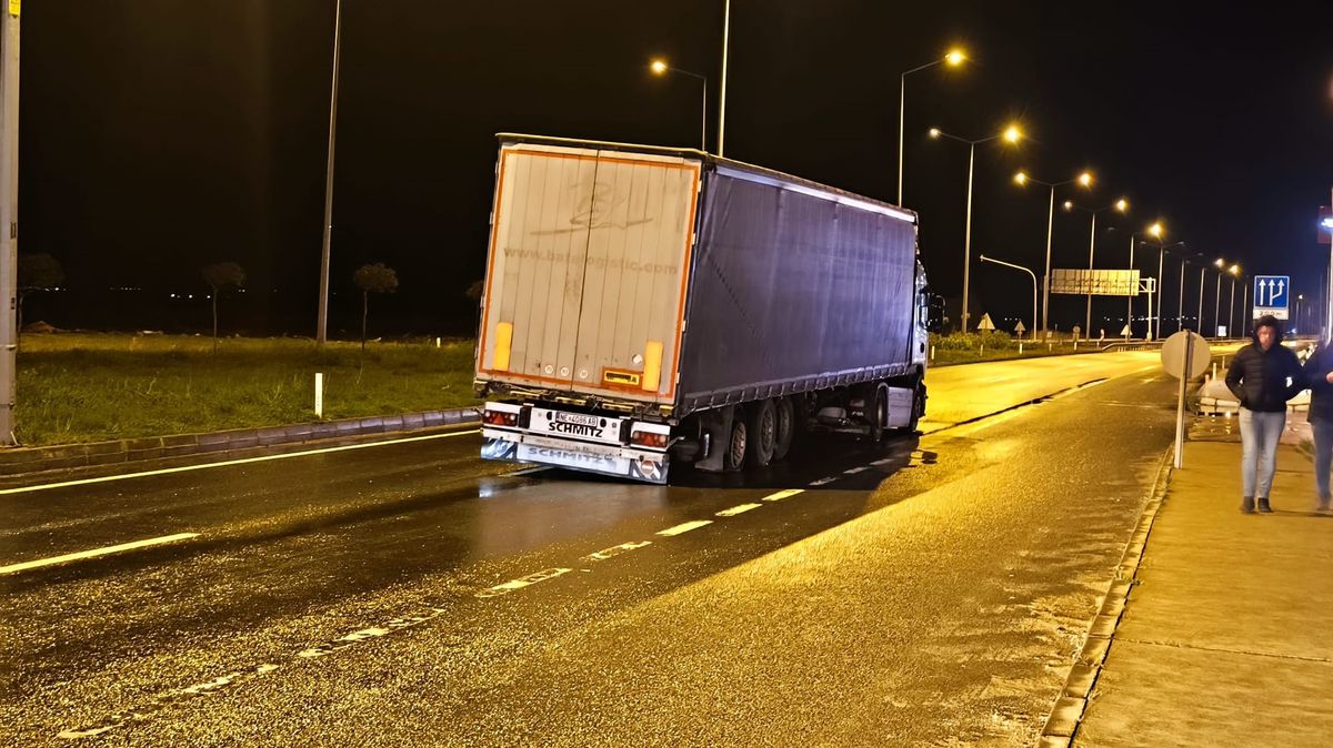 İpsala\'da Zincirleme Kaza: 1 Yaralı