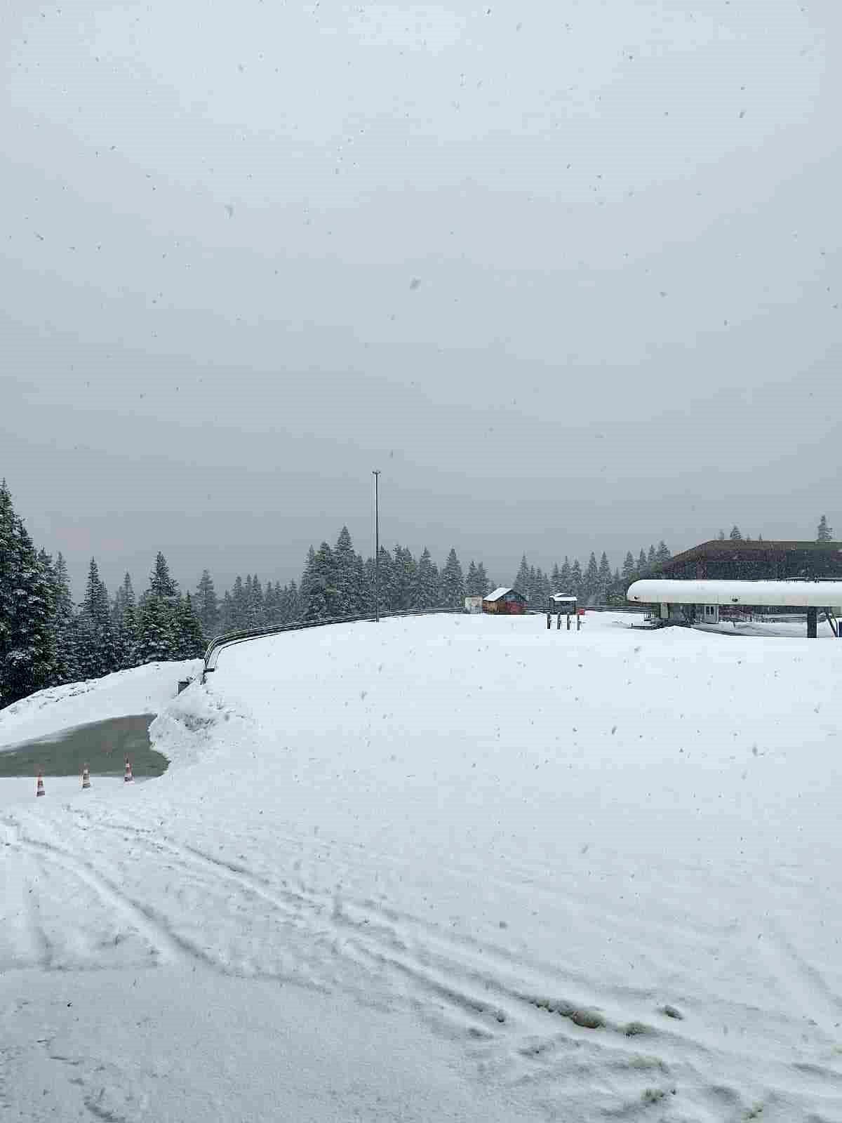 Ilgaz Dağı\'nda Nisan Karı