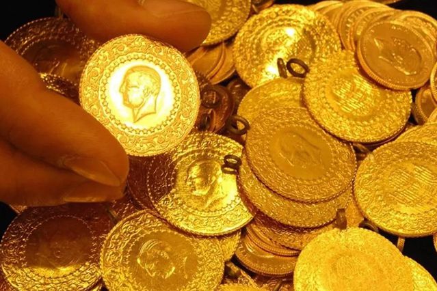 Kayıp çift hanelere ulaştı! Parasını altına yatıranlar şokta