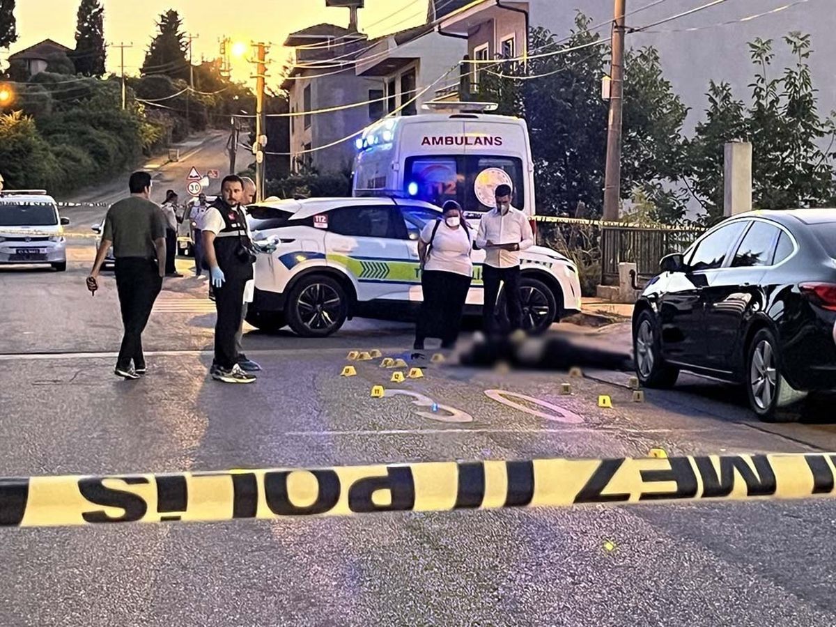 Kocaeli\'de Silahlı Çatışma: İki Ölü