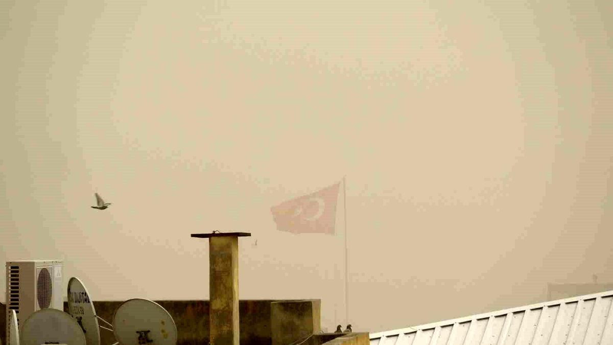 Kilis\'te Yoğun Toz Taşınımı