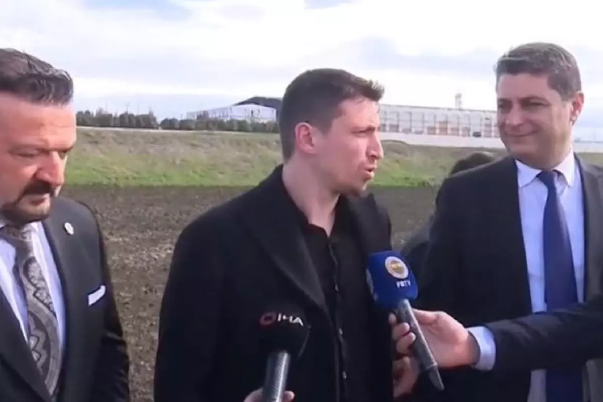 Aylar sonra özgürlüğüne kavuşan Mert Hakan\'dan ilk sözler: Camiamız kötü gün dostu olduğunu gösterdi 