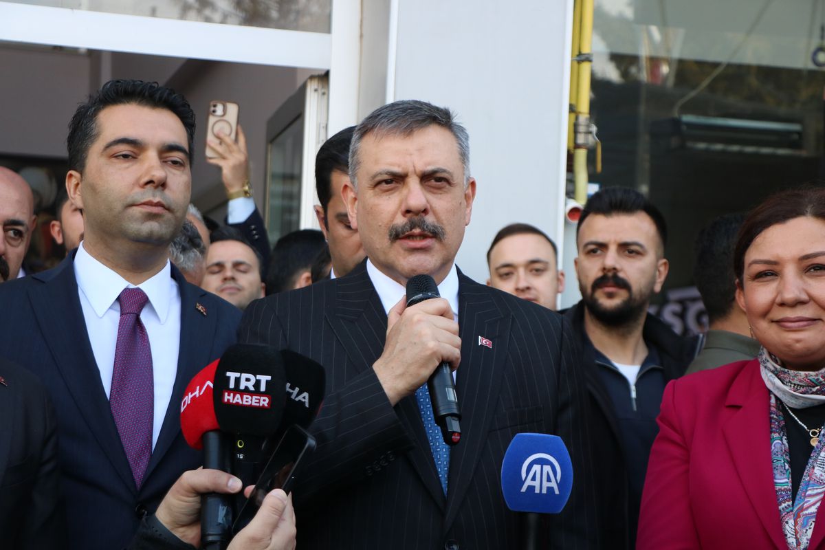 İçişleri Bakanı Çiftçi Kaman\'ı Ziyaret Etti