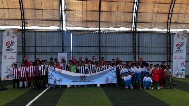 Burhaniye’de Roman Çocuklara Ödüllü Spor Seçmeleri