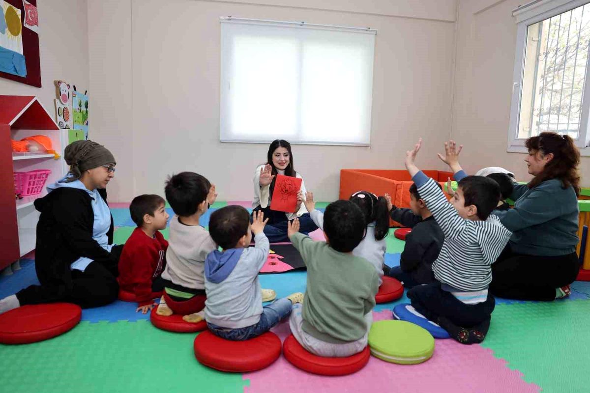 Mersin\'de çocuklara ve ailelere \'mahremiyet\' eğitimi