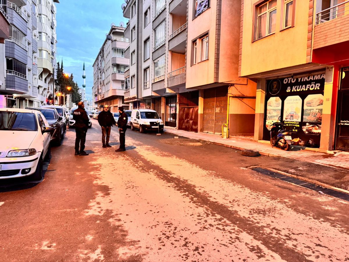 Bafra\'da Bıçaklı Kavga: Bir Kişi Ağır Yaralı