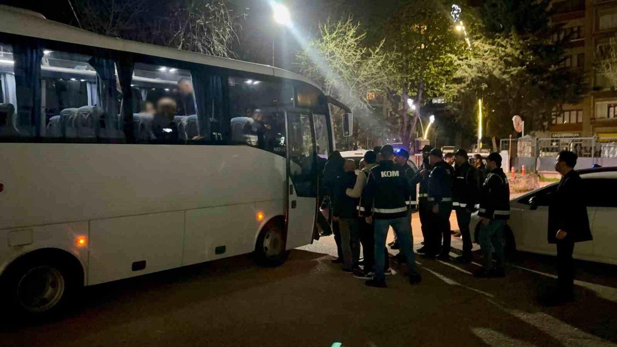 Tokat\'ta Joker Aday Operasyonu: 14 Tutuklama