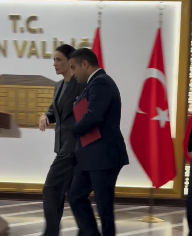 Toplantıya geciken Seda Sarıbaş kapıda kaldı