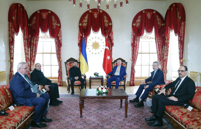 Ukrayna Devlet Başkanı Zelenski, İstanbul'da! Cumhurbaşkanı Erdoğan ile görüştü